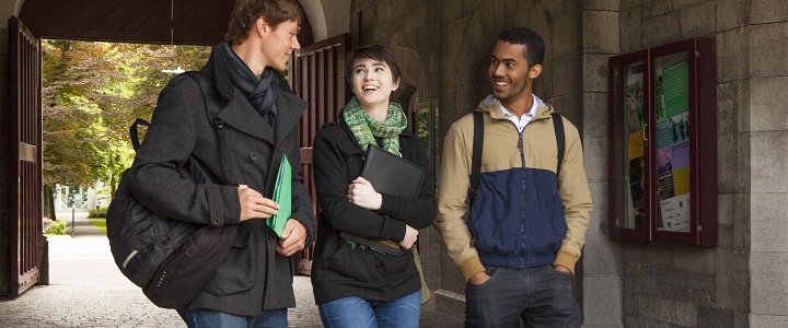 Tortha&iacute; Scr&uacute;duithe